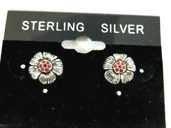 925-Sterling-Silver-Flower-Stud-with-red-pendant-in-the-middle-CM00047-202900101282