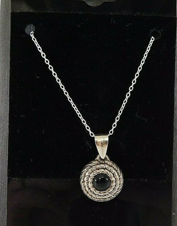 925-Sterling-Silver-round-Pendant-Charm-with-black-center-stone-JK0489-254595073885