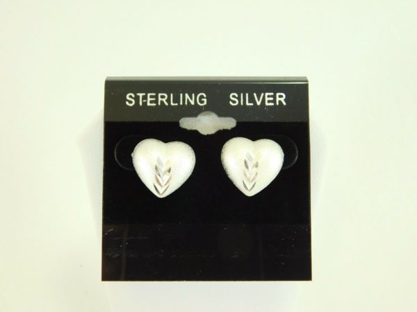 925-Sterling-Silver-Frosted-Heart-wCarved-Accent-Earrings-CM00002-202666692166